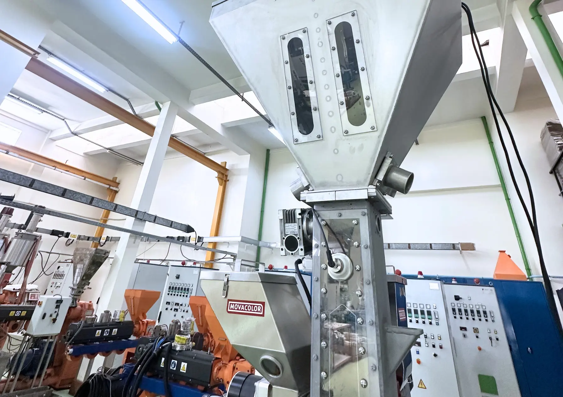 Ligne de production de l’usine TAG Plasturgie au Maroc
