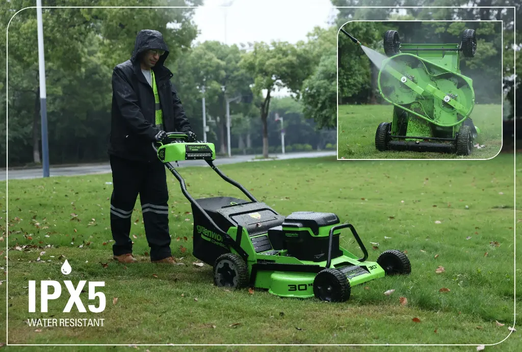 0000880_82v-30-self-propelled-lawnmower.webp